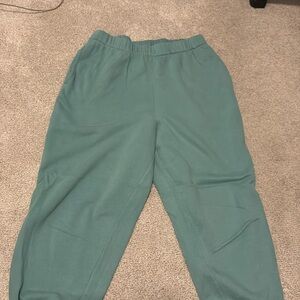 Green hollister sweatpants size L